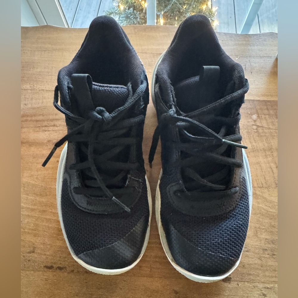 Under Armour boys basketball shoes